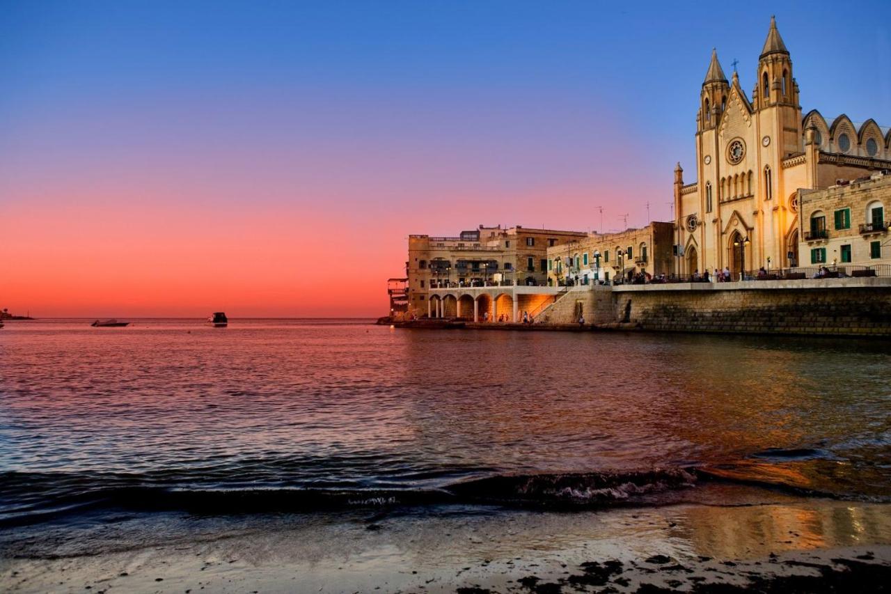Stunning Sea Views In Tigne Point, With Pool *