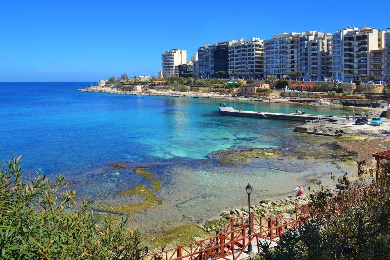 Stunning Sea Views In Tigne Point, With Pool Sliema