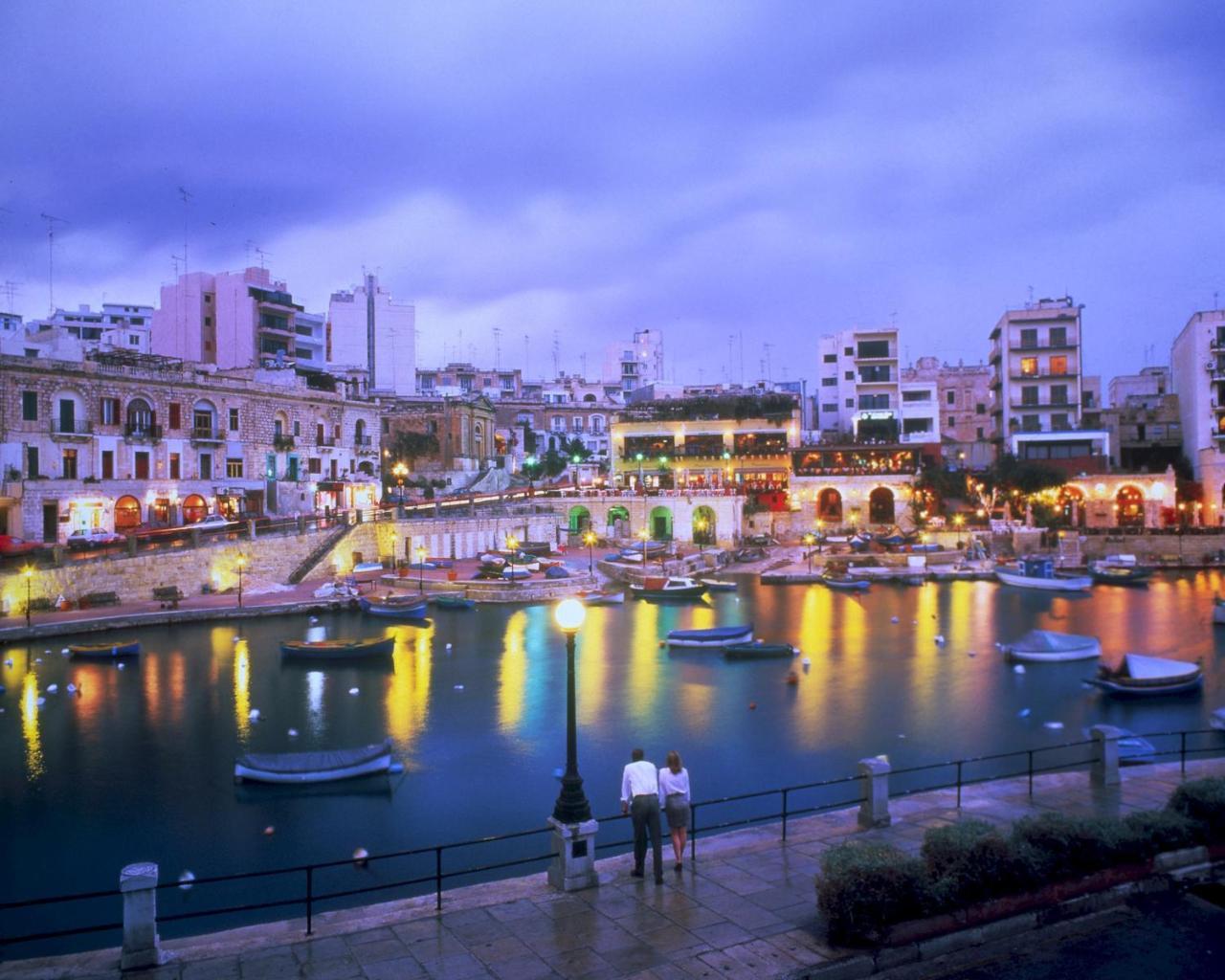 Appartement Stunning Sea Views In Tigne Point, With Pool Sliema